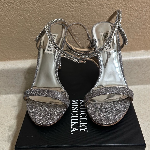 Badgley Mischka Claudette shoe - Picture 2 of 4